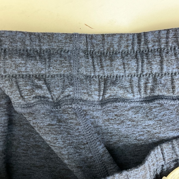 Vuori Performance Jogger - Picture 5 of 6